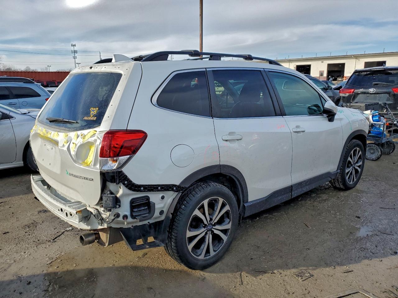 2019 SUBARU FORESTER