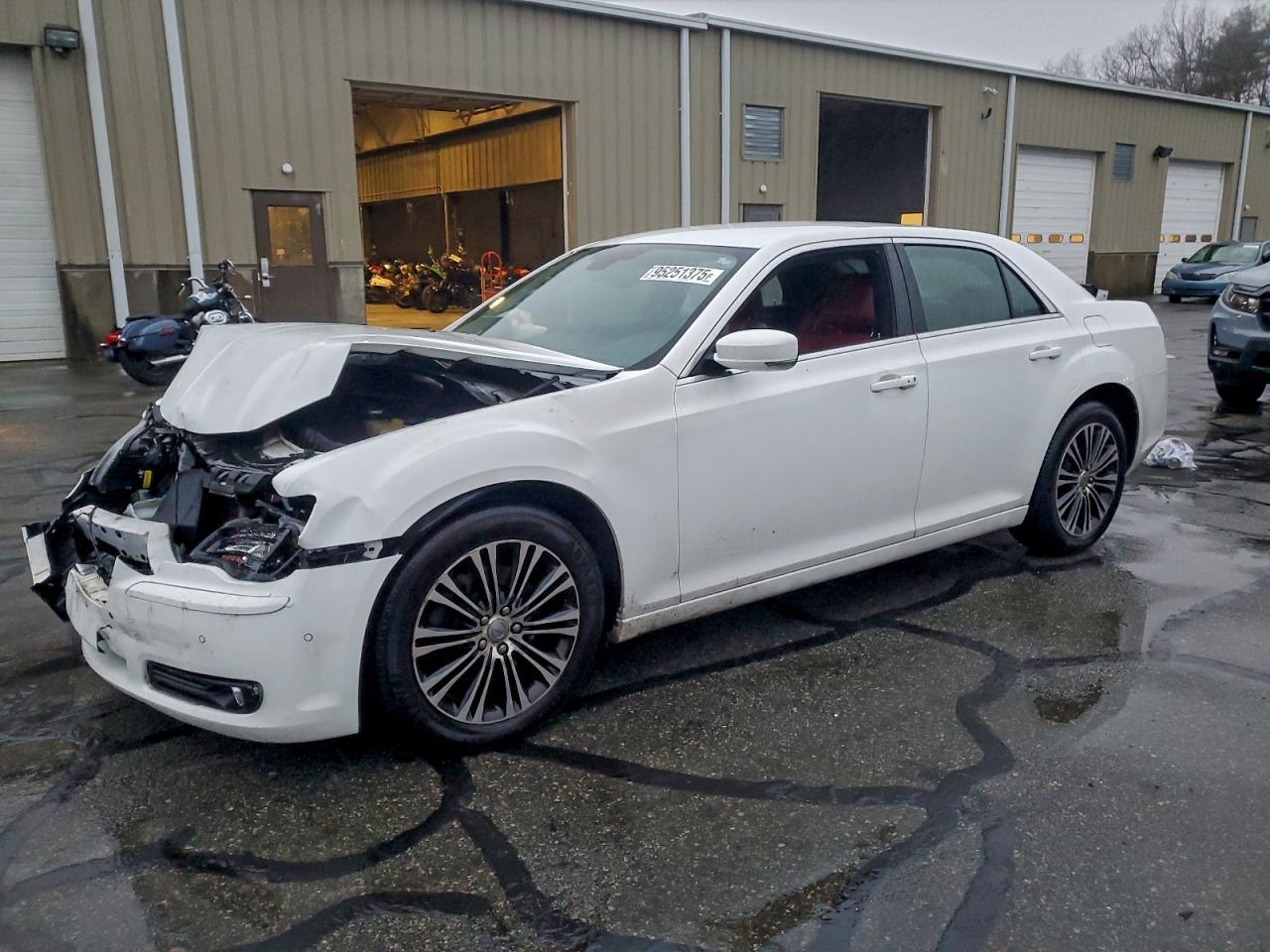 2013 CHRYSLER 300