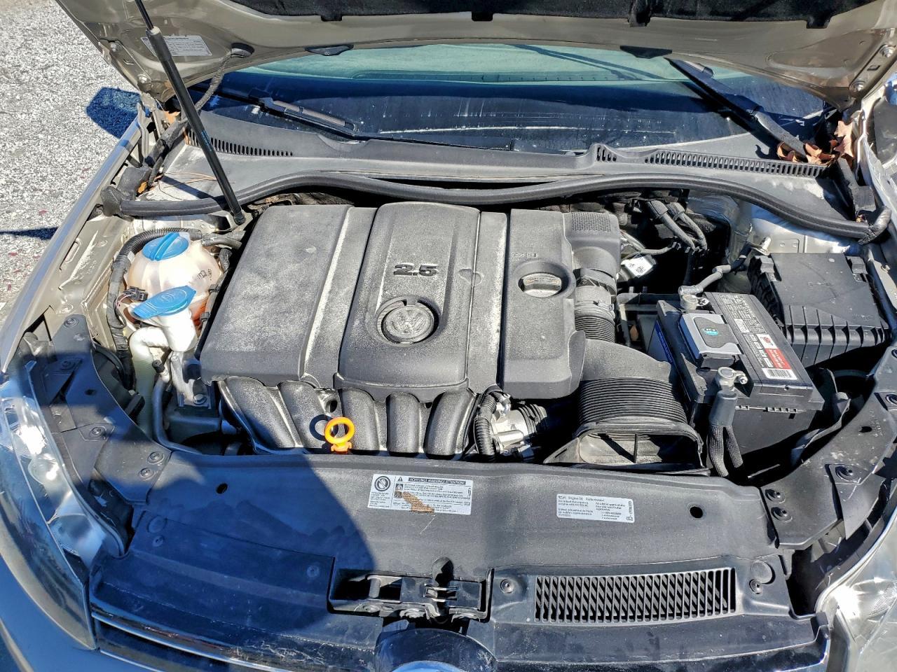 2013 VOLKSWAGEN JETTA