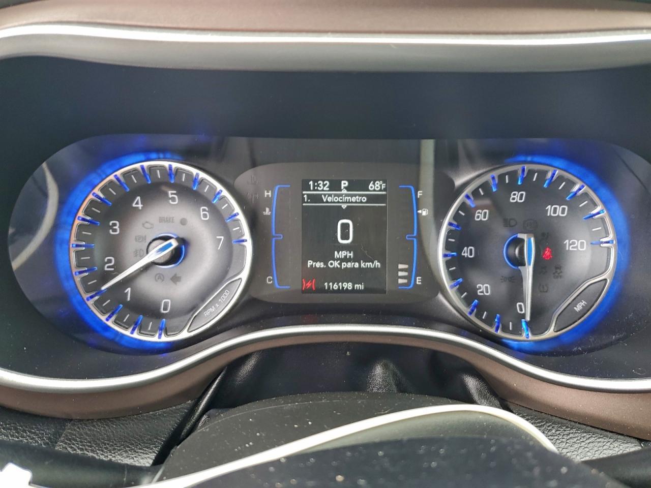 2020 CHRYSLER Voyager