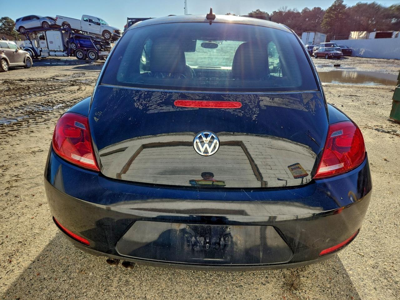 2013 VOLKSWAGEN Beetle