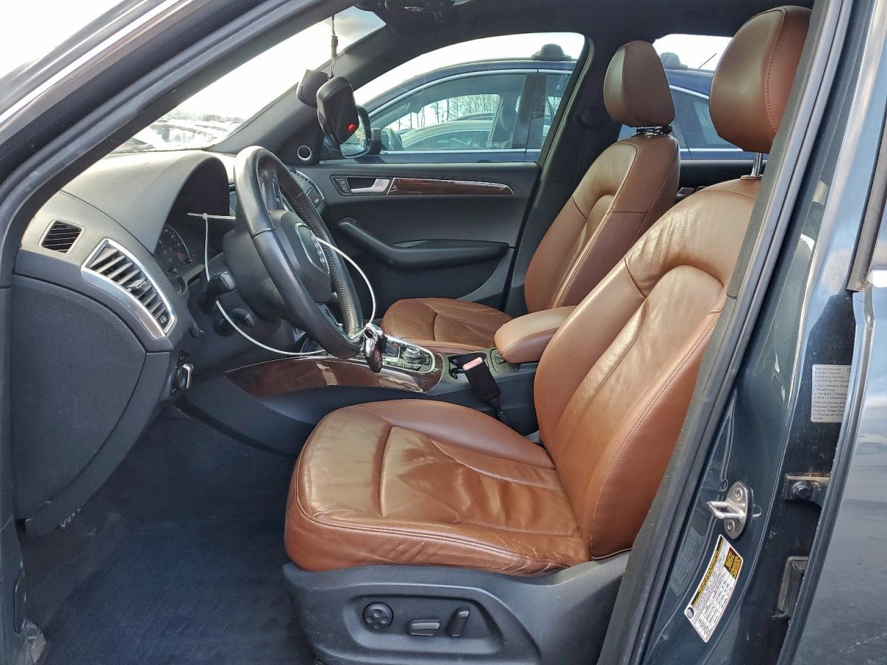 2010 AUDI Q5