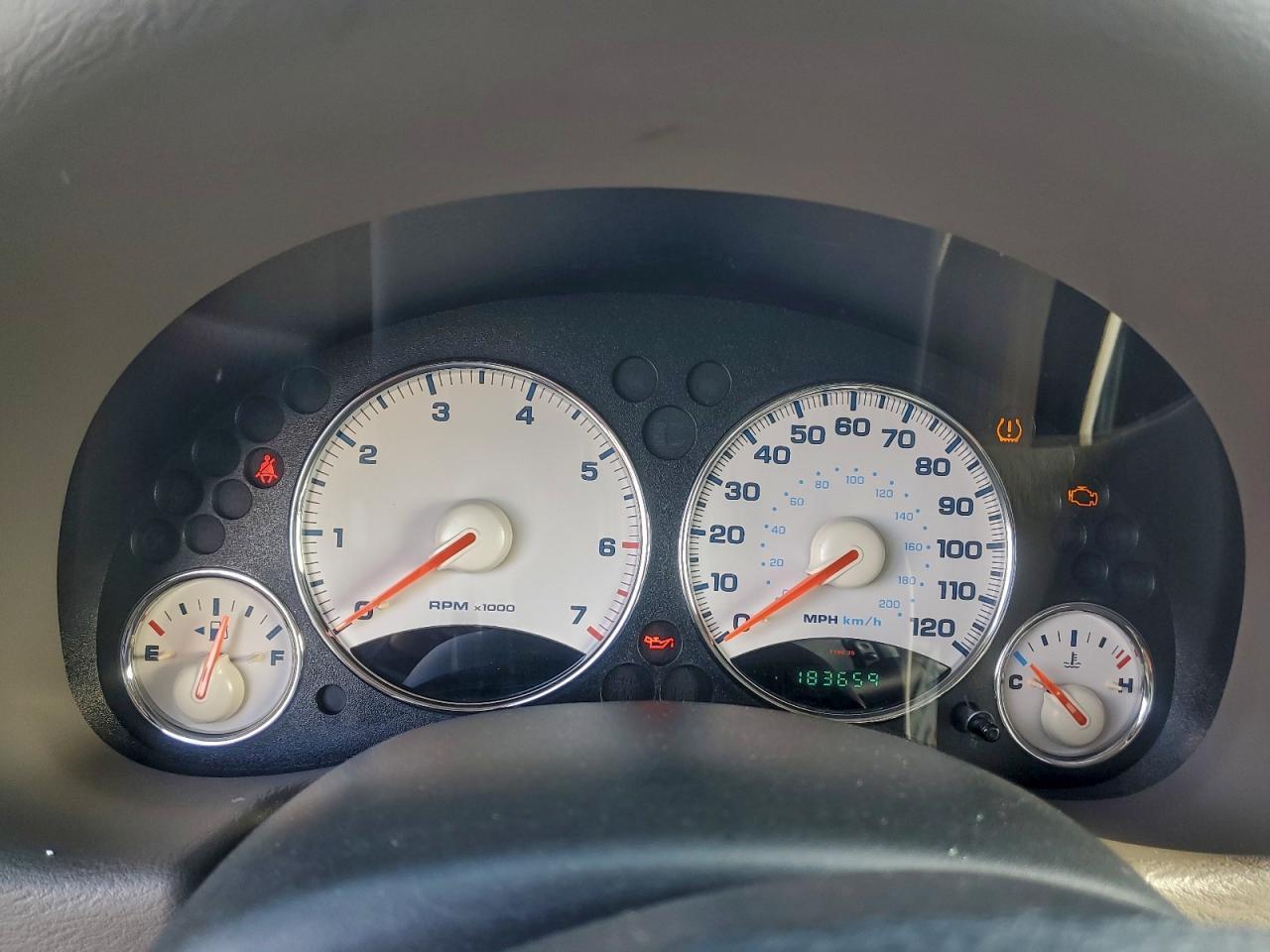 2004 JEEP Liberty