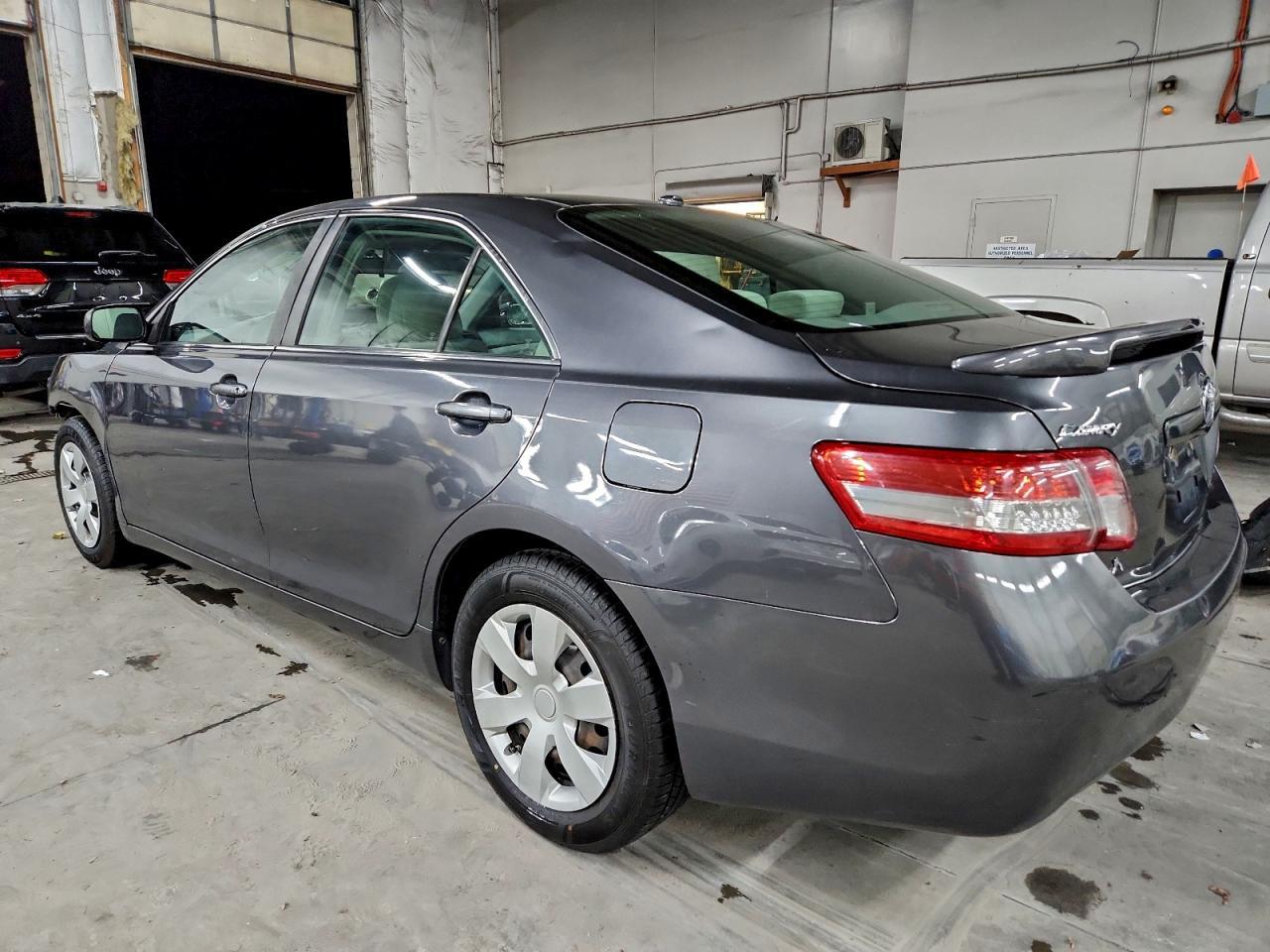 2011 TOYOTA CAMRY