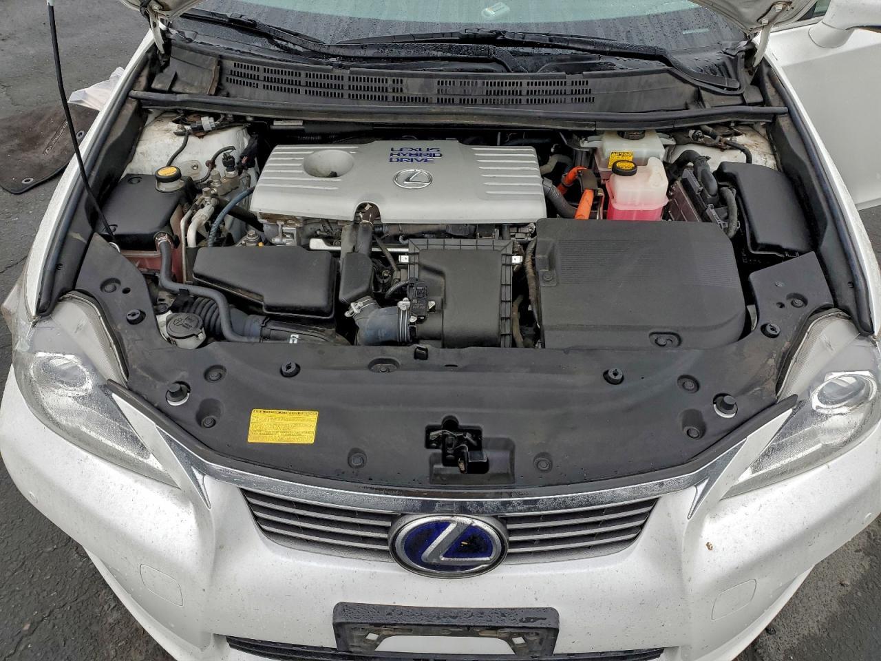2013 LEXUS CT 200