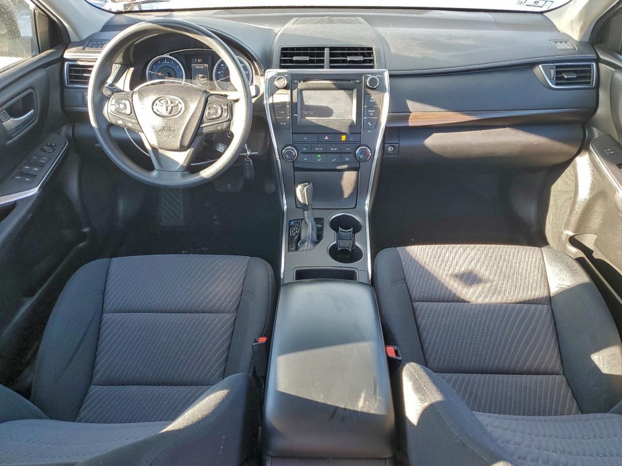 2016 TOYOTA CAMRY