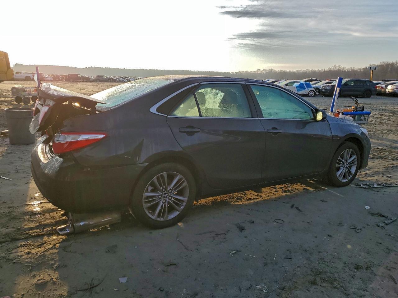 2017 TOYOTA CAMRY