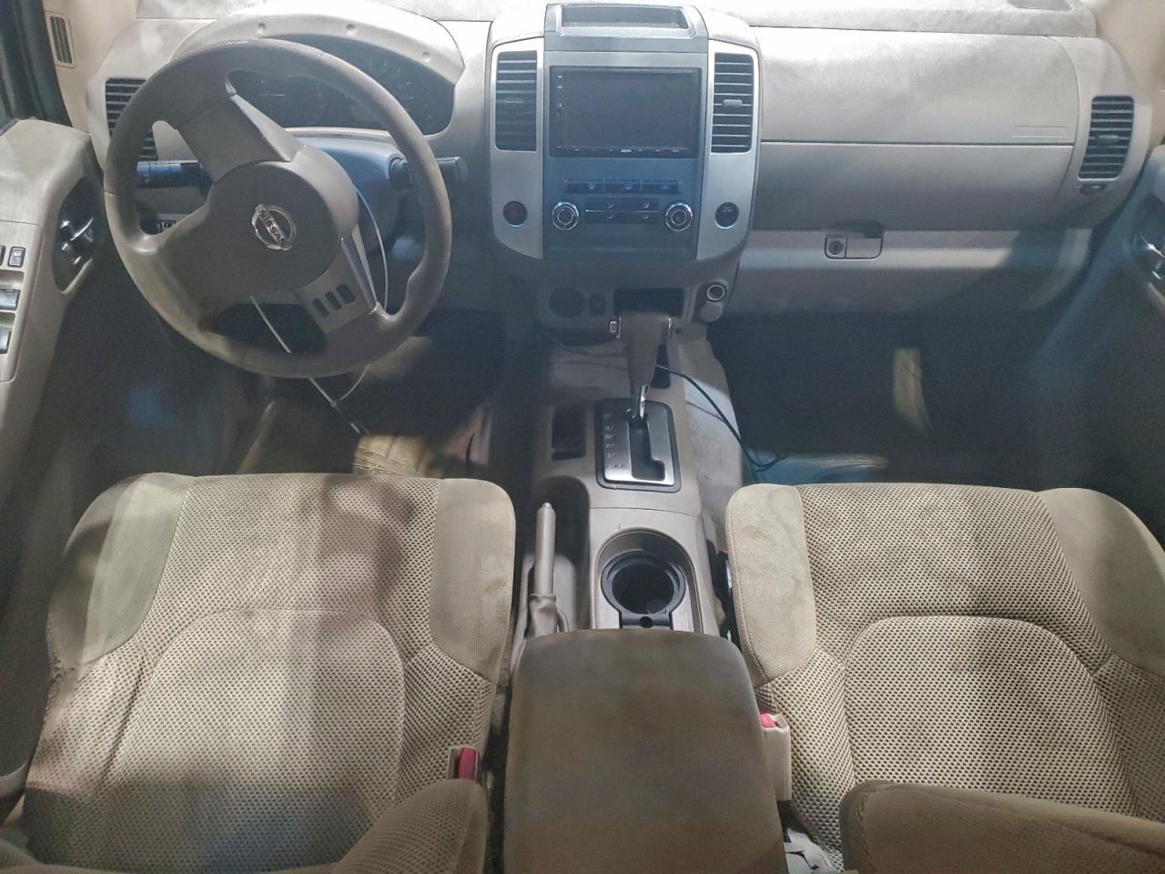 2010 NISSAN Frontier