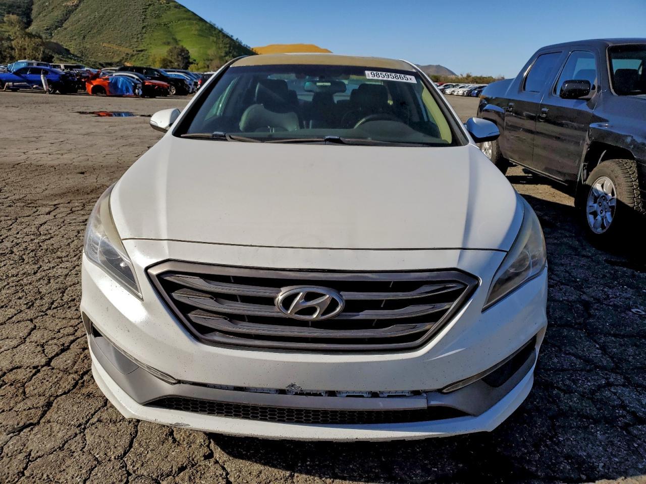 2016 HYUNDAI SONATA