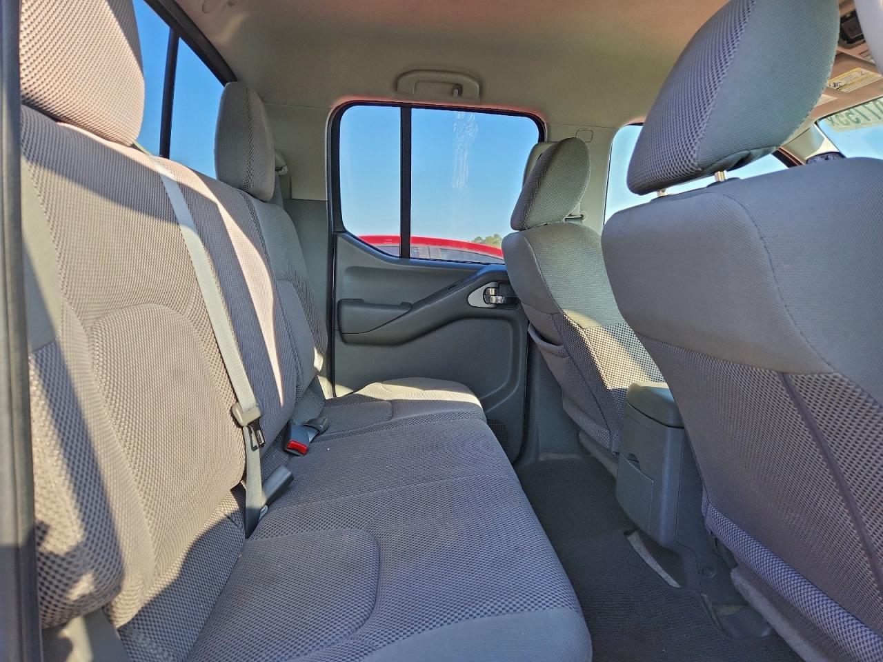 2016 NISSAN Frontier