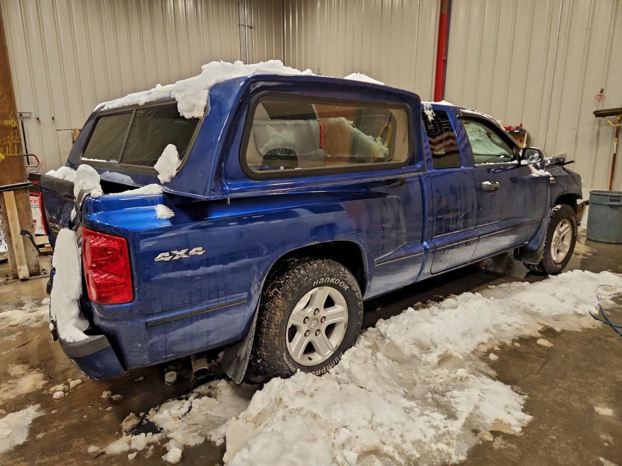 2010 DODGE Dakota