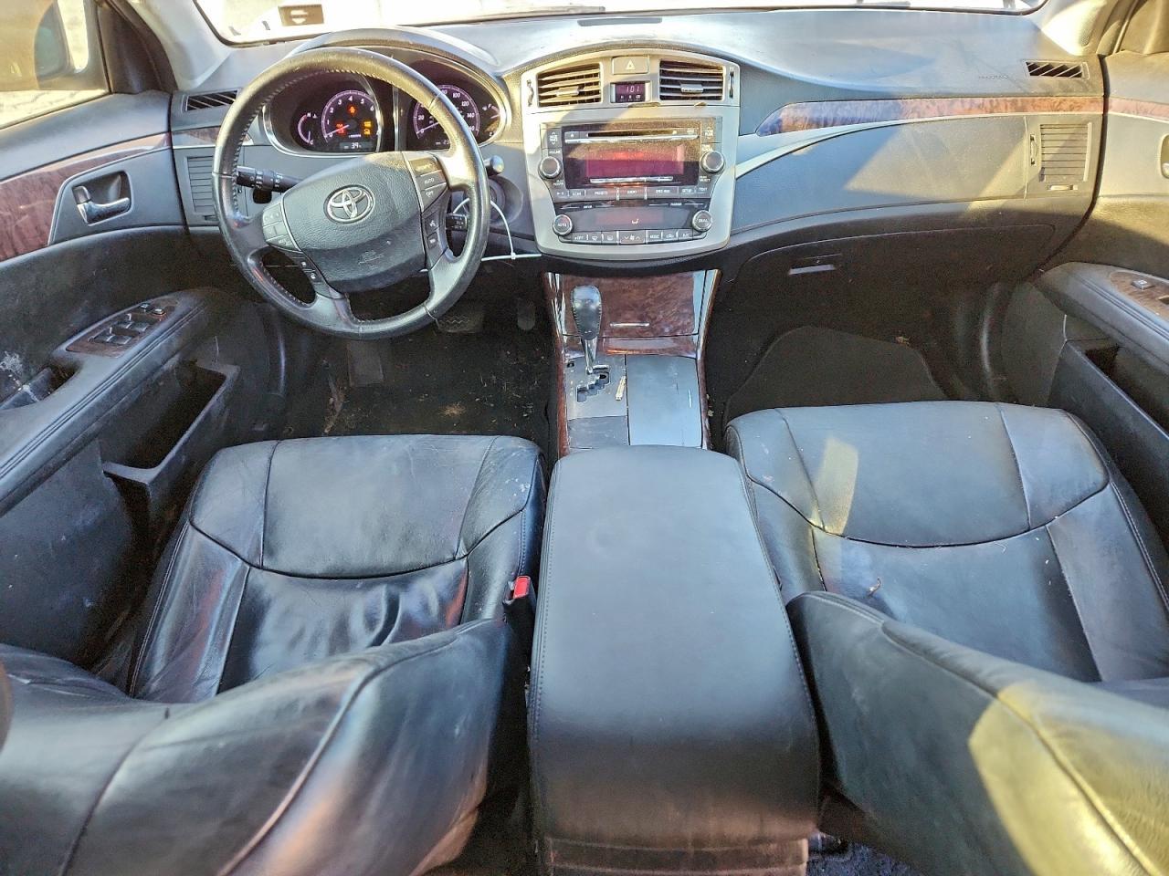 2012 TOYOTA Avalon