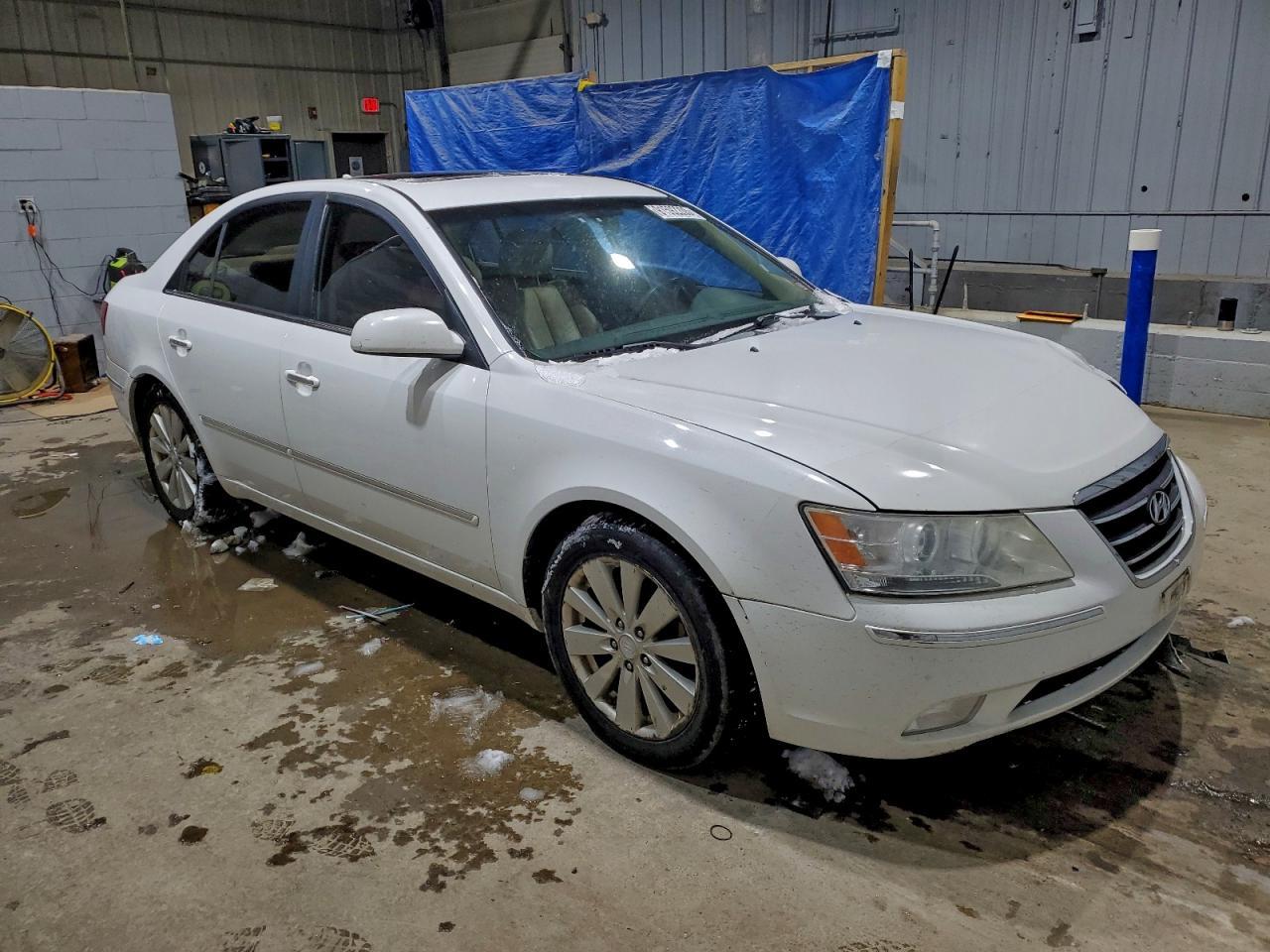 2010 HYUNDAI SONATA