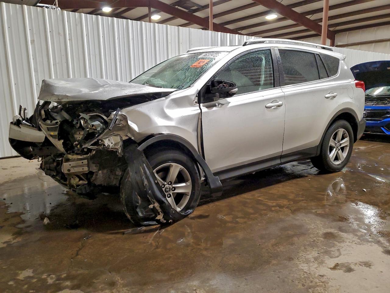 2015 TOYOTA RAV4