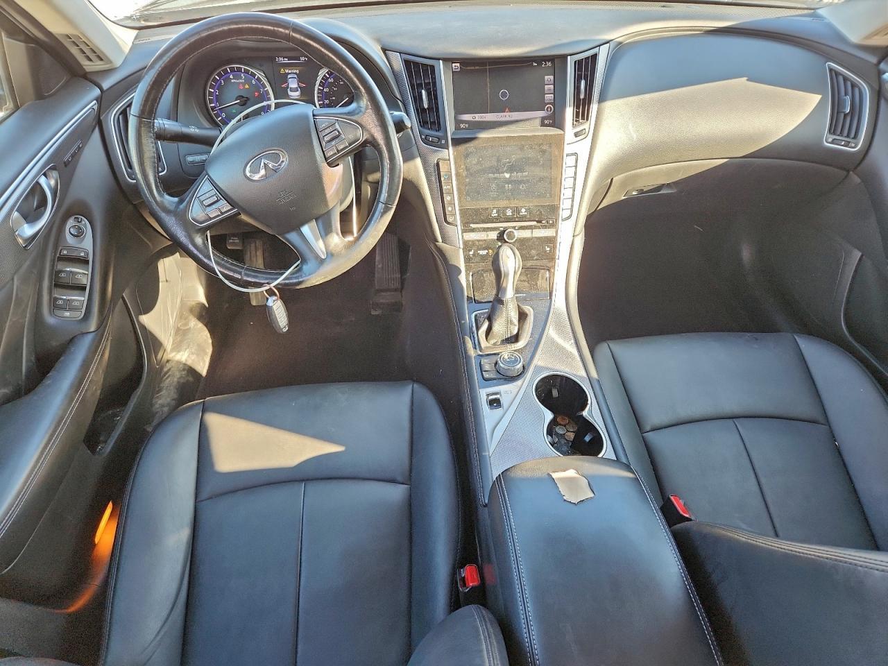 2016 INFINITI Q50