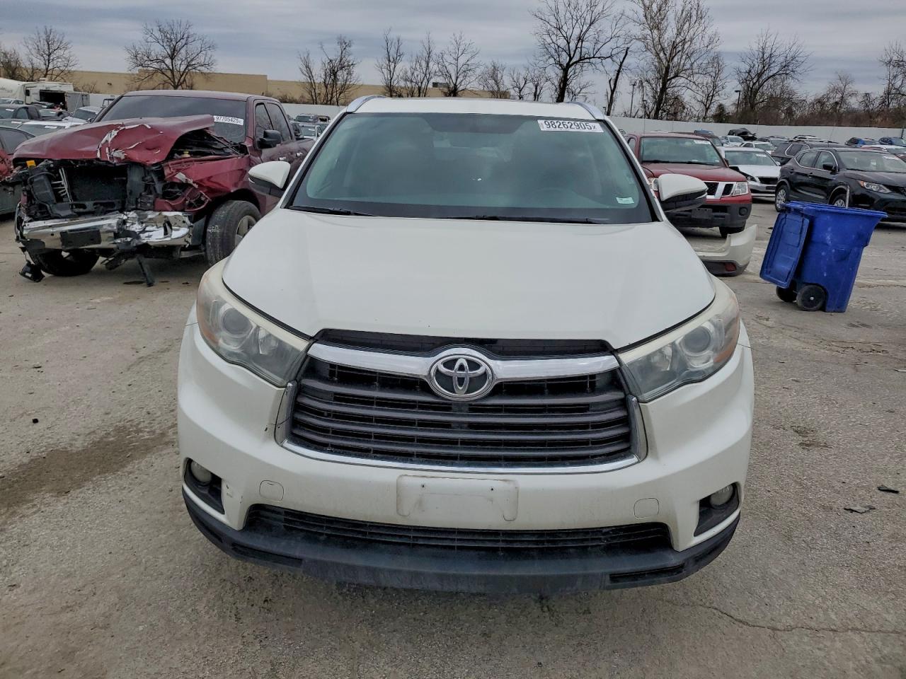 2015 TOYOTA HIGHLANDER