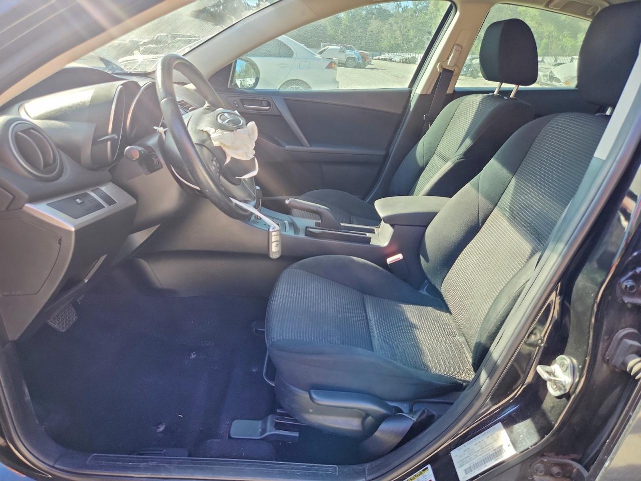 2013 MAZDA 3