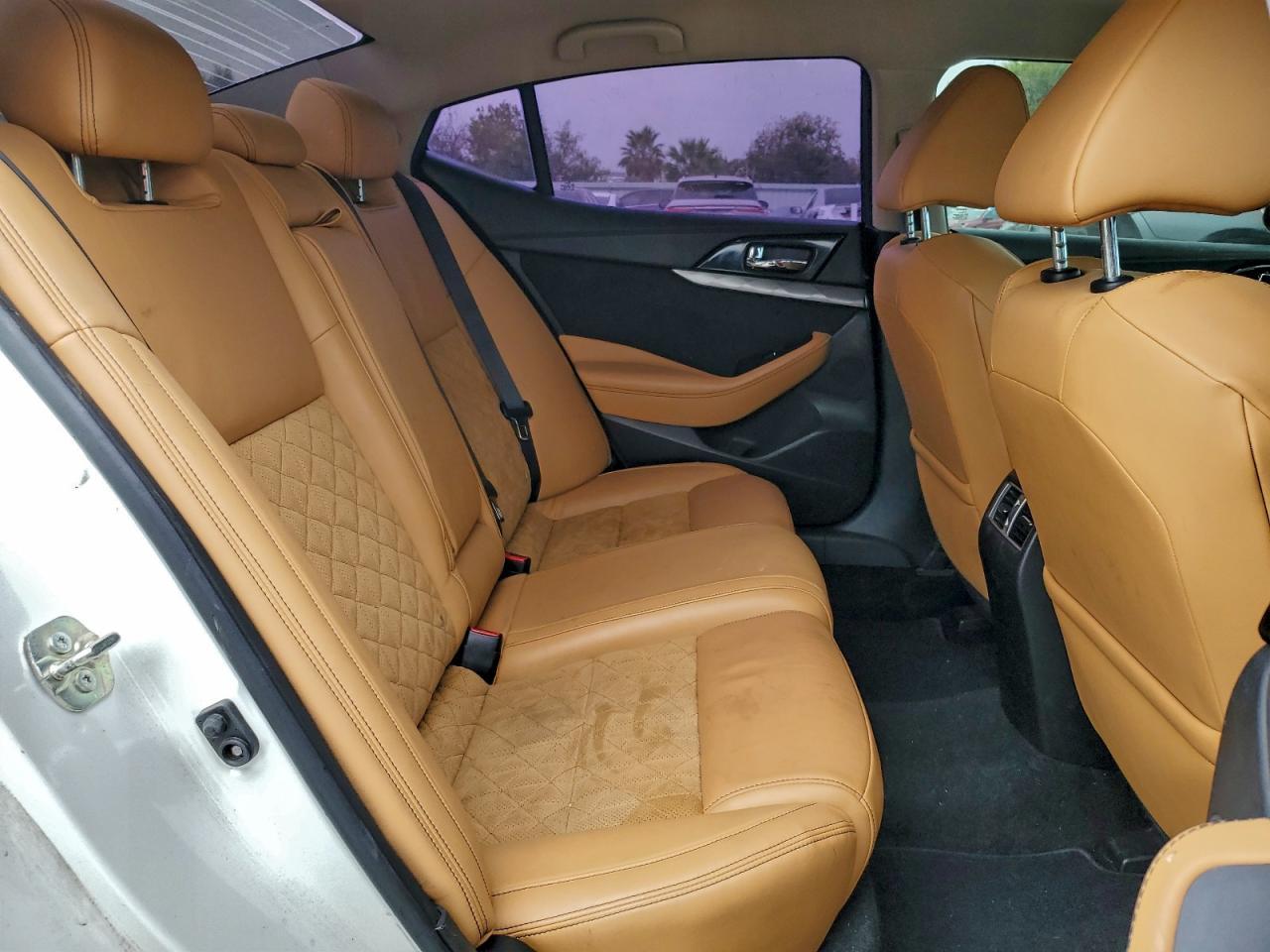 2016 NISSAN Maxima