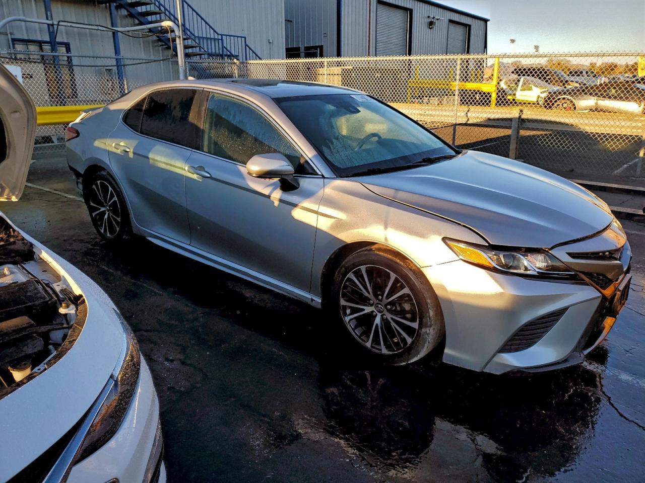 2019 TOYOTA CAMRY