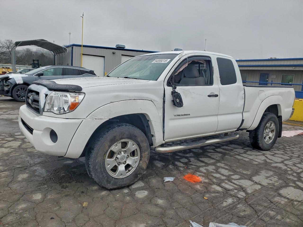 2011 TOYOTA TACOMA