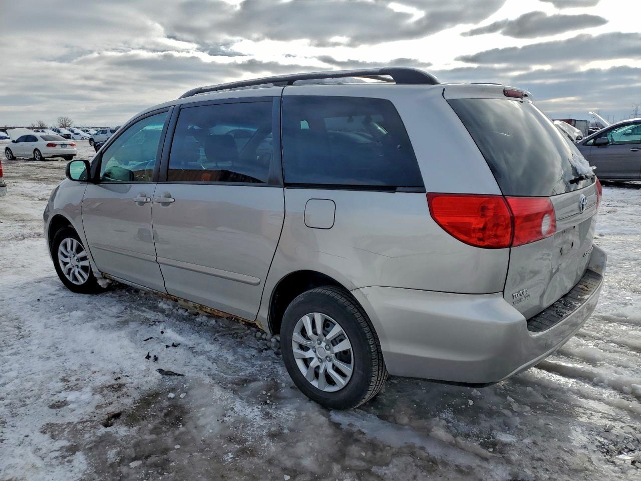 2007 TOYOTA SIENNA