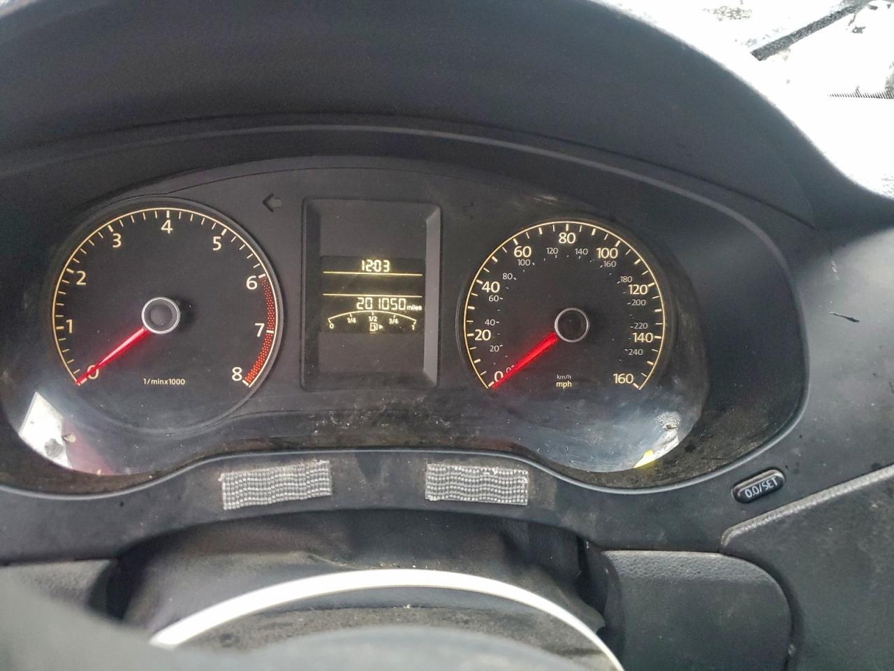 2014 VOLKSWAGEN JETTA