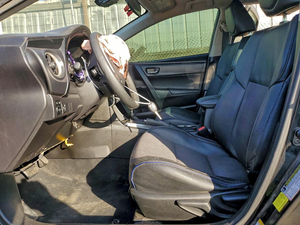 2017 TOYOTA COROLLA