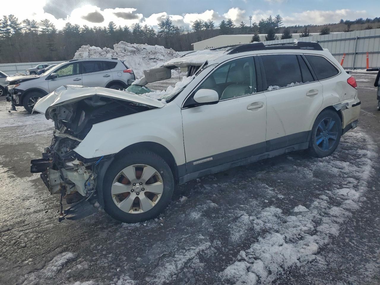 2010 SUBARU Outback