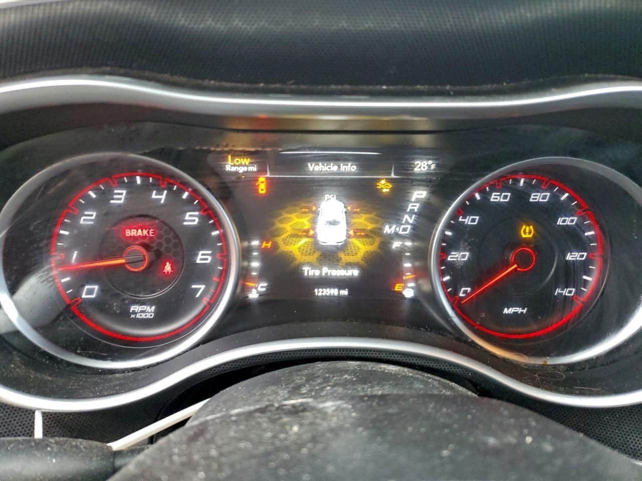 2015 DODGE CHARGER
