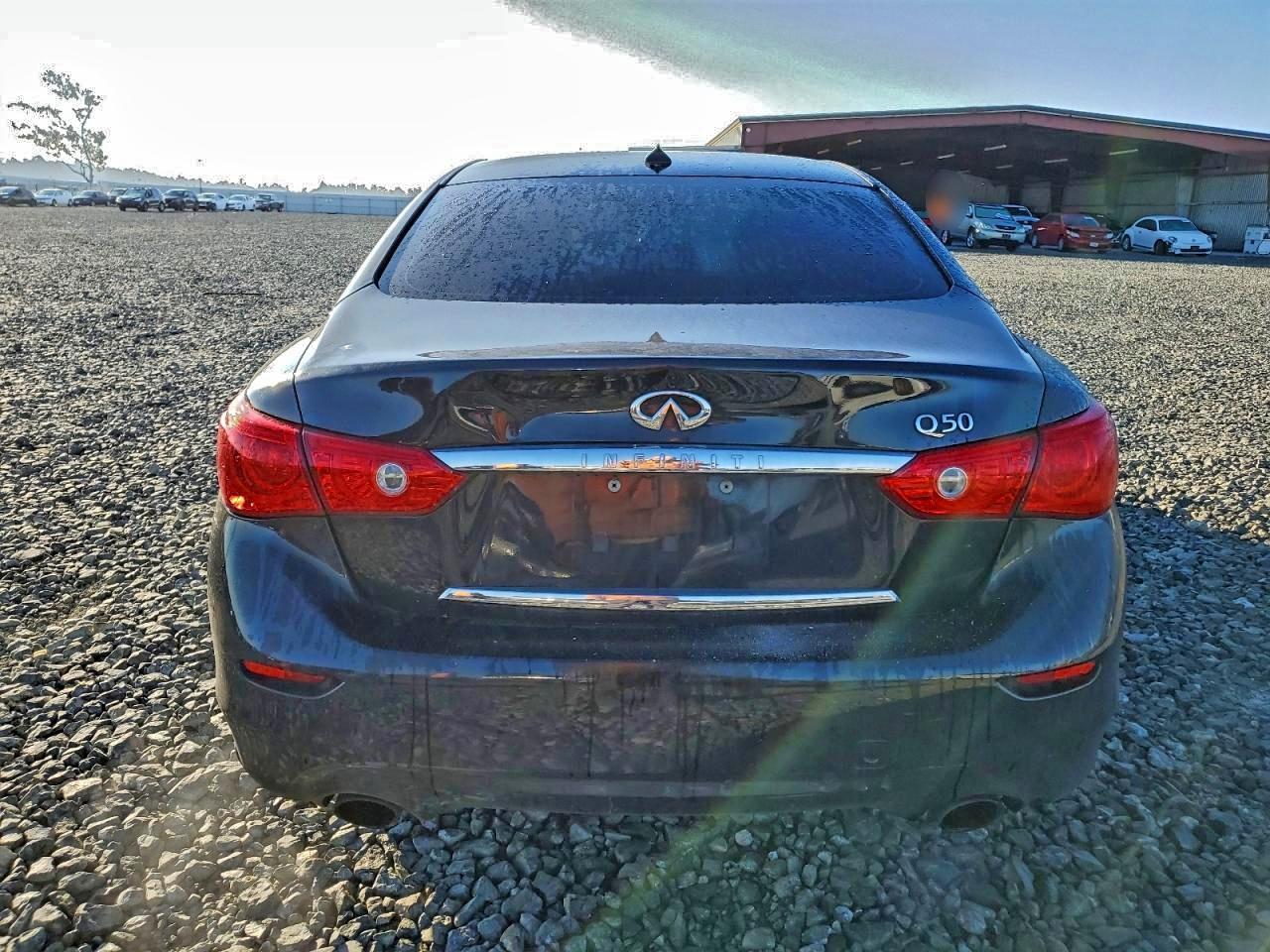 2016 INFINITI Q50