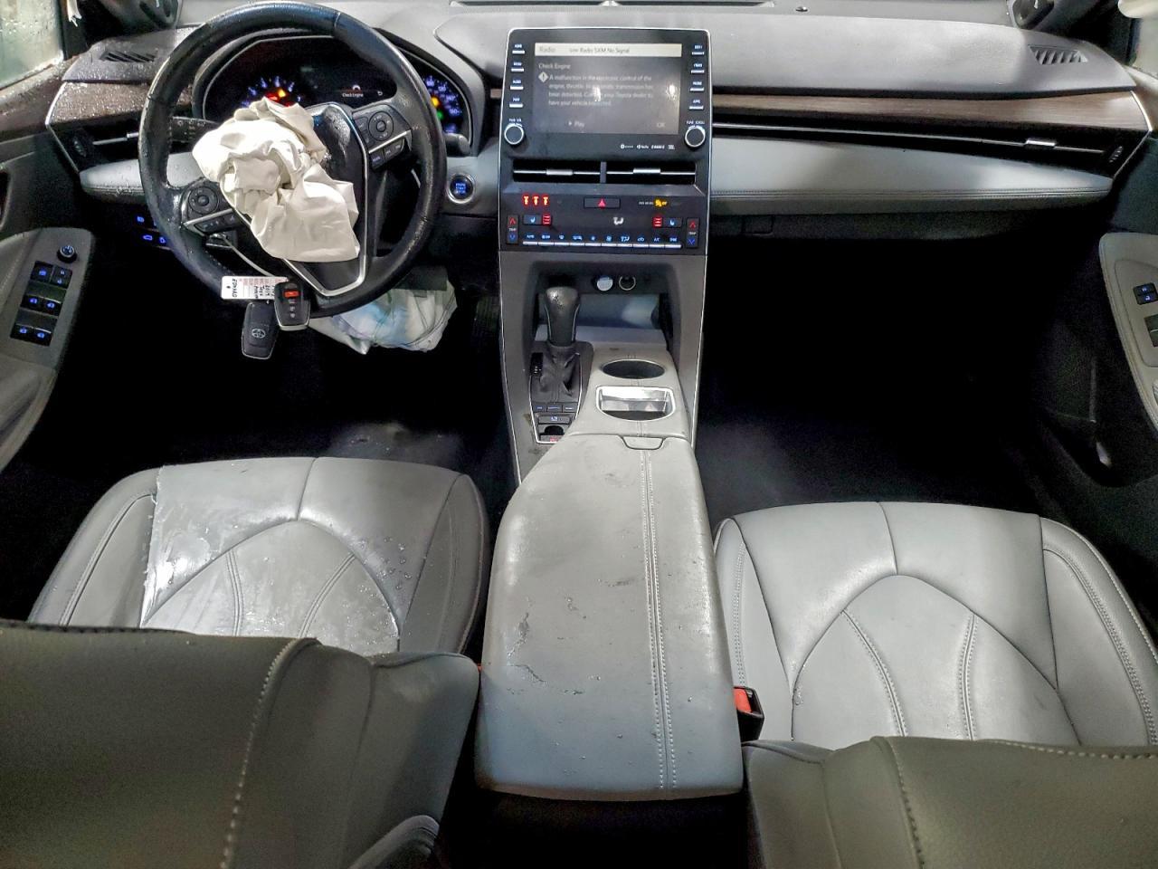 2019 TOYOTA Avalon
