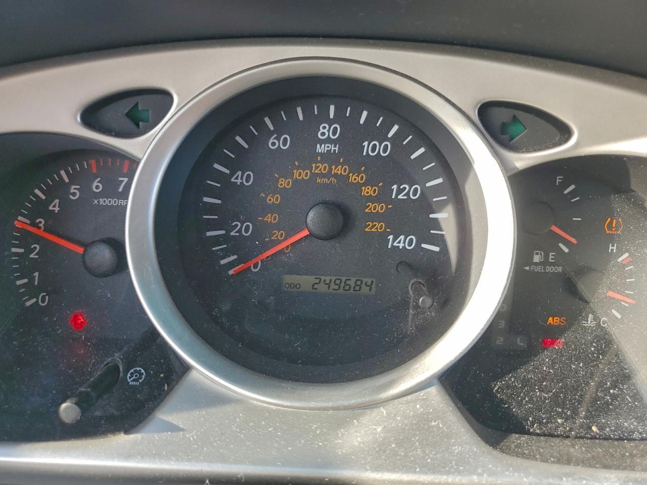 2006 TOYOTA HIGHLANDER