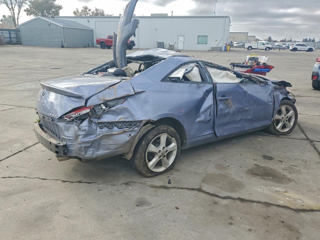 2004 TOYOTA CAMRY