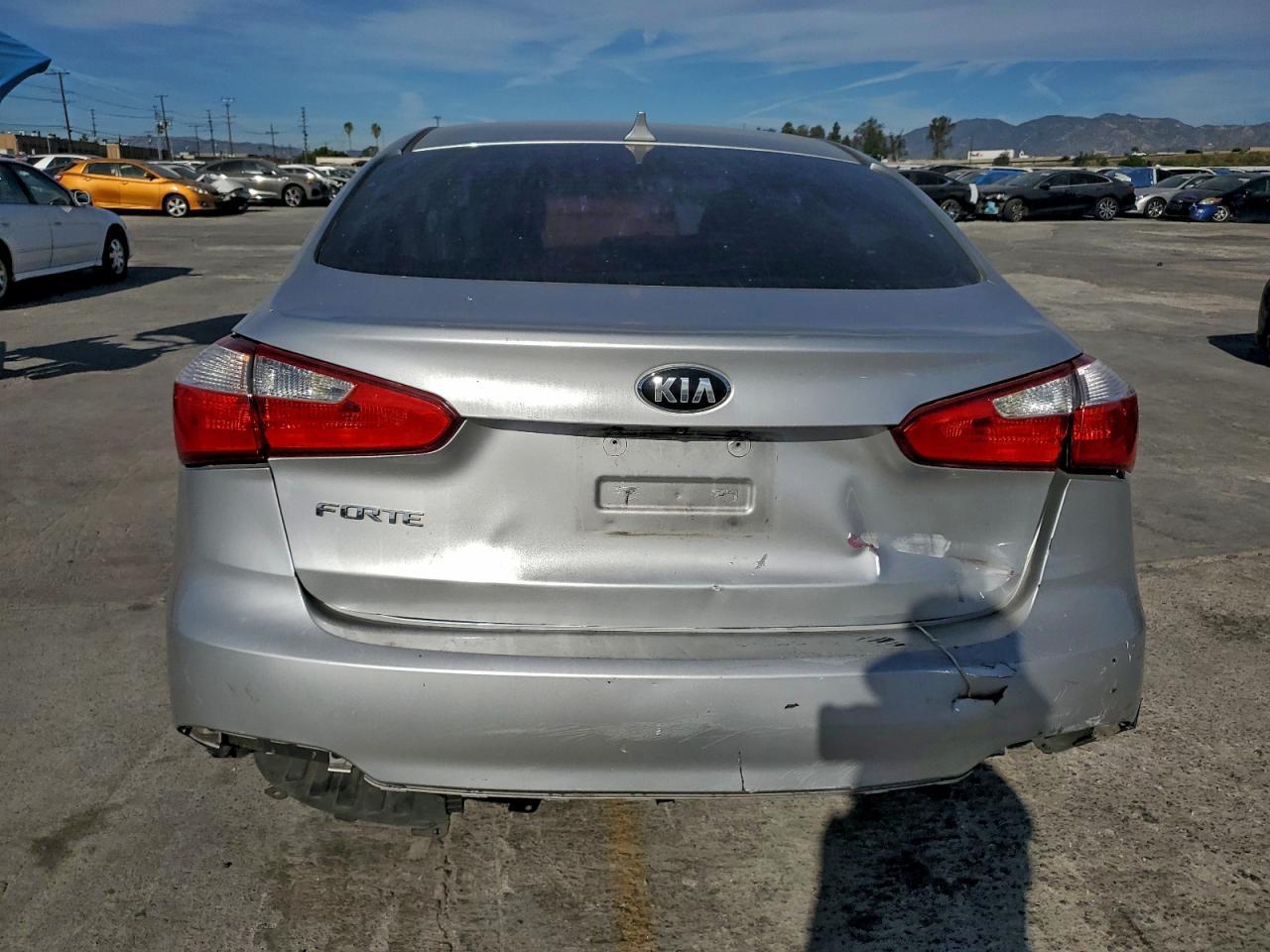 2016 KIA FORTE