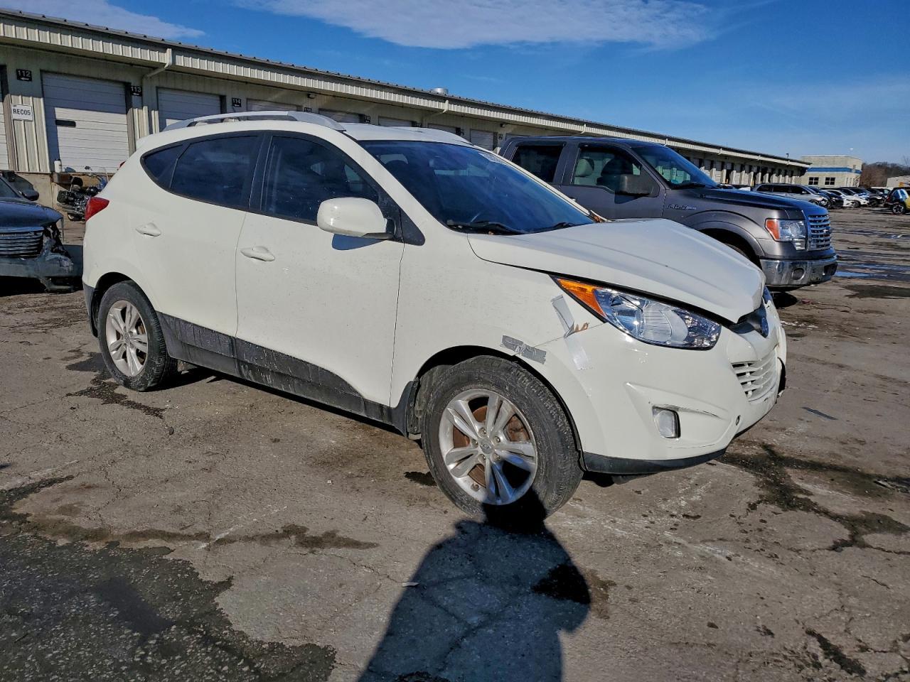 2011 HYUNDAI TUCSON
