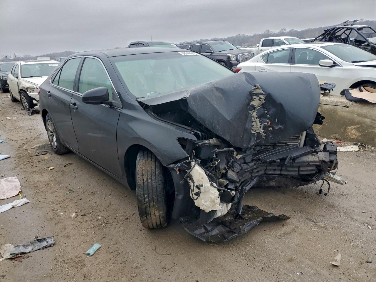 2015 TOYOTA CAMRY
