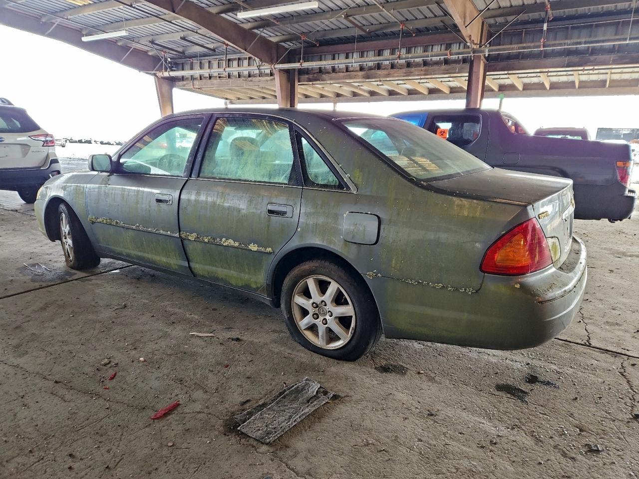 2001 TOYOTA Avalon