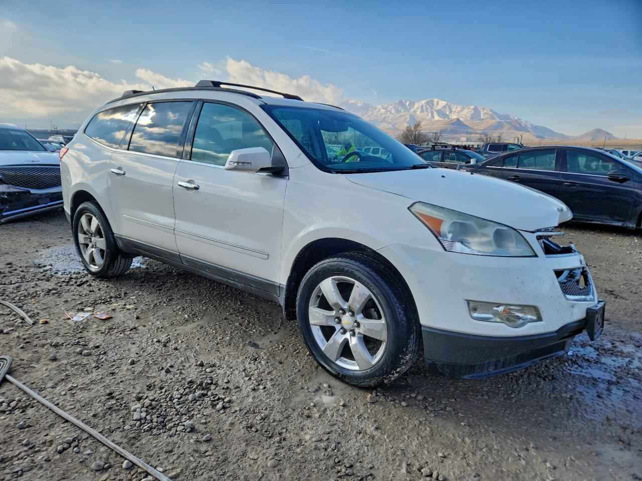 2011 CHEVROLET TRAVERSE