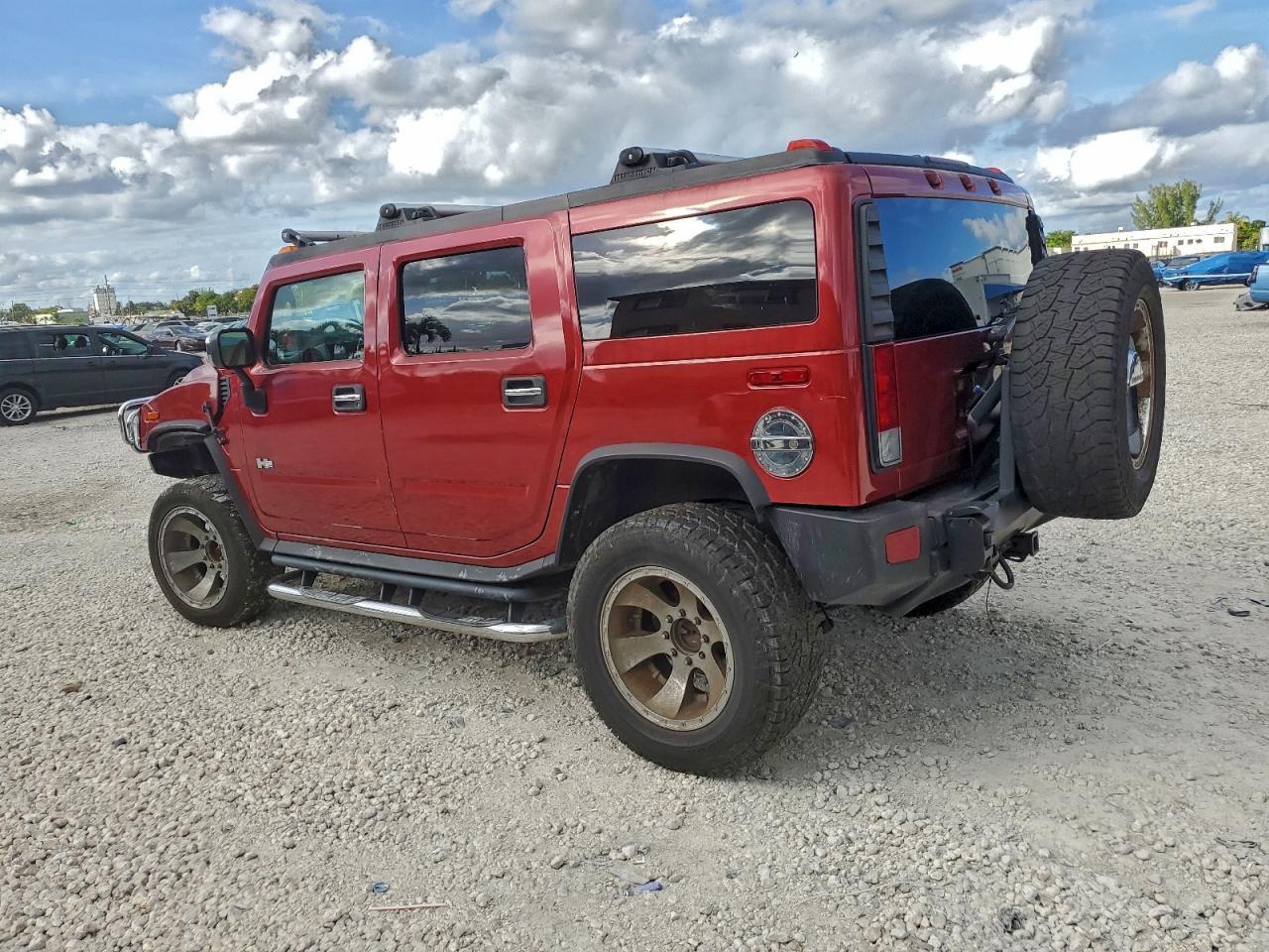 2005 HUMMER H2
