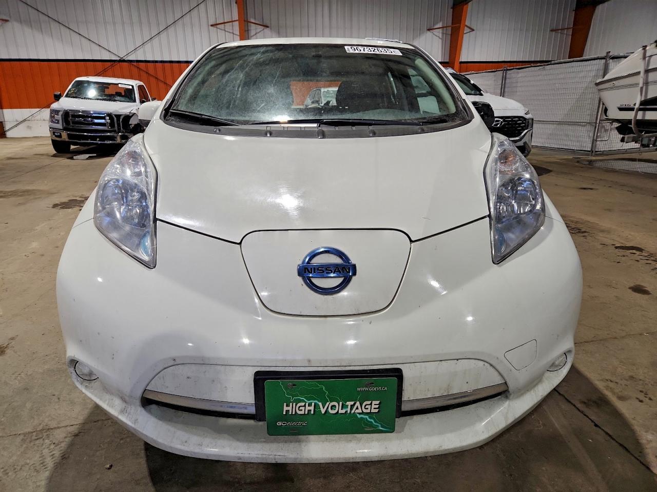 2015 NISSAN LEAF