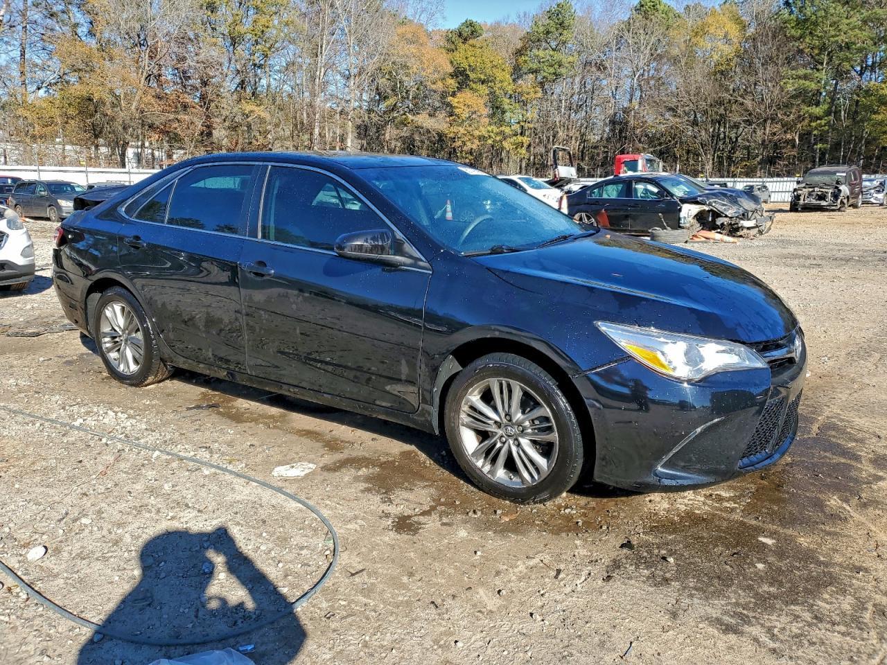 2016 TOYOTA CAMRY