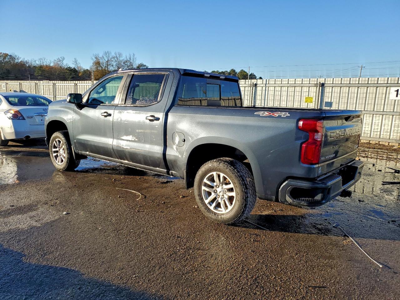 2021 CHEVROLET Silverado