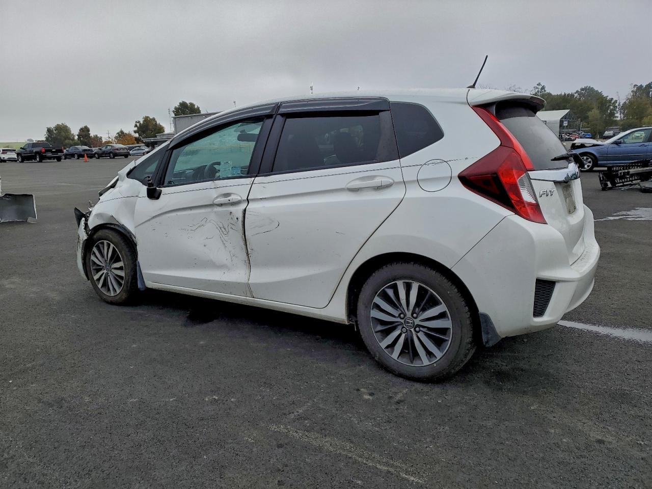 2016 HONDA FIT