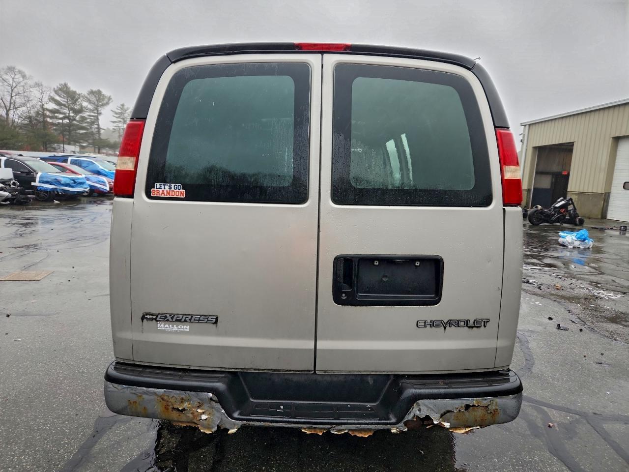 2006 CHEVROLET Express 3500