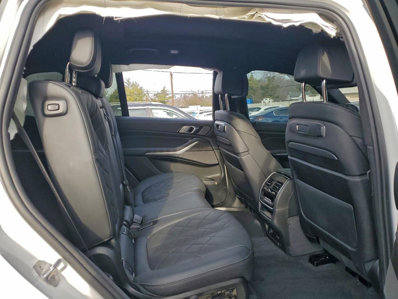 2024 BMW X7