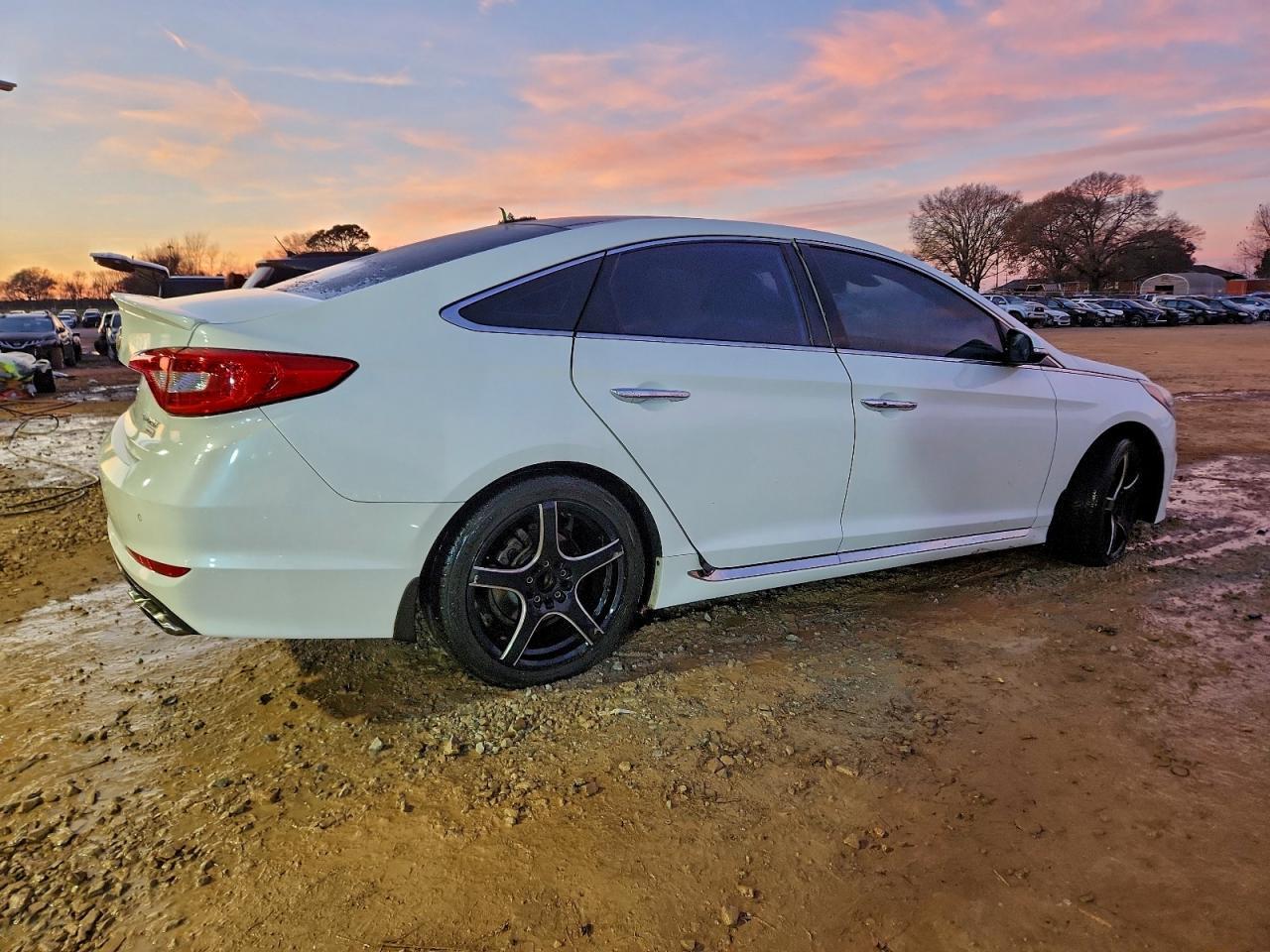 2015 HYUNDAI SONATA