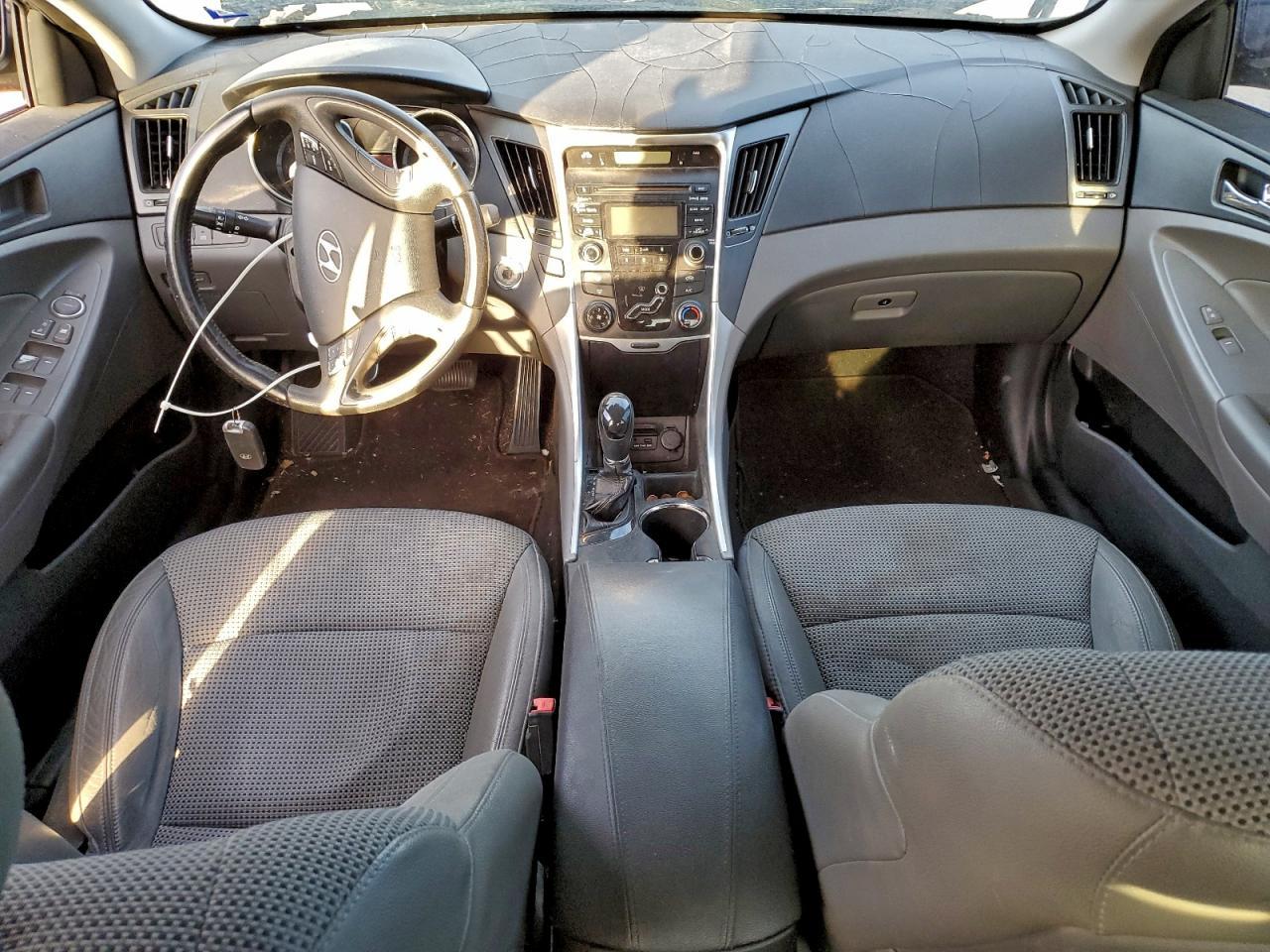 2013 HYUNDAI SONATA