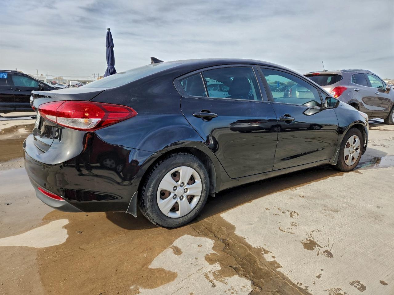 2017 KIA FORTE