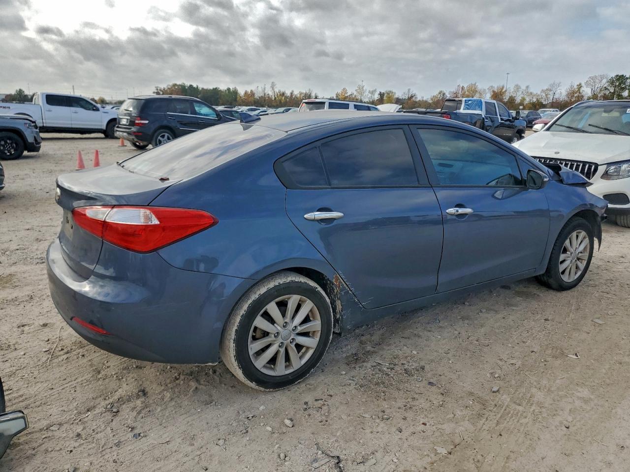 2014 KIA FORTE