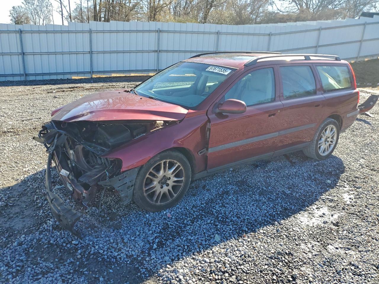 2003 VOLVO V70
